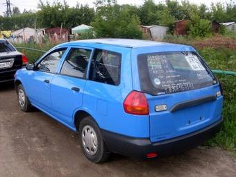 1999 Nissan AD Van Photos