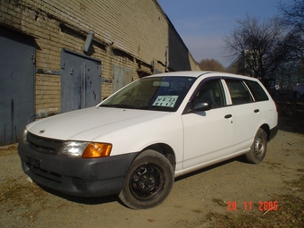 2000 Nissan AD Van