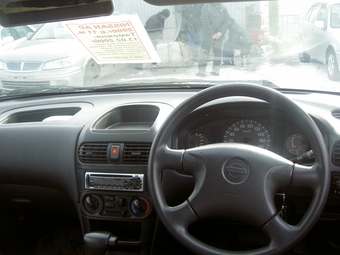 Nissan AD Van