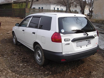 Nissan AD Van