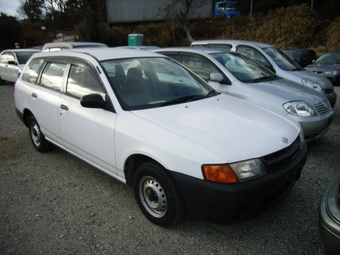 2000 Nissan AD Van