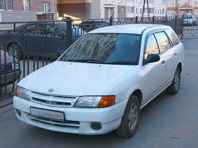 2000 Nissan AD Van