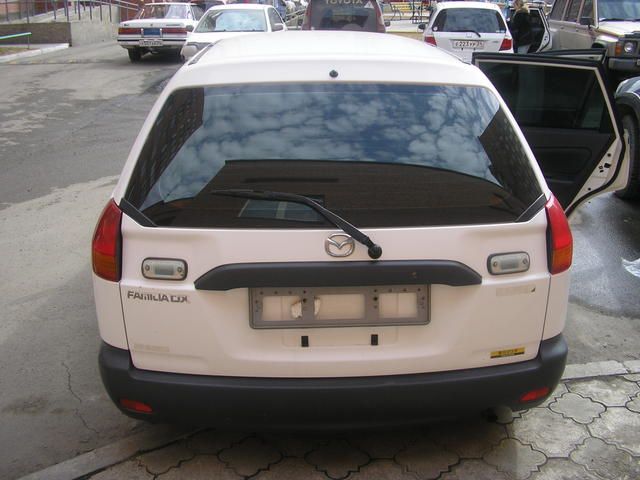 2000 Nissan AD Van