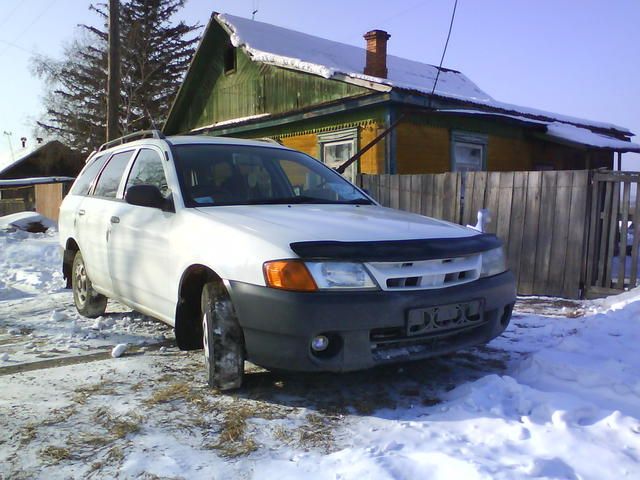 2000 Nissan AD Van