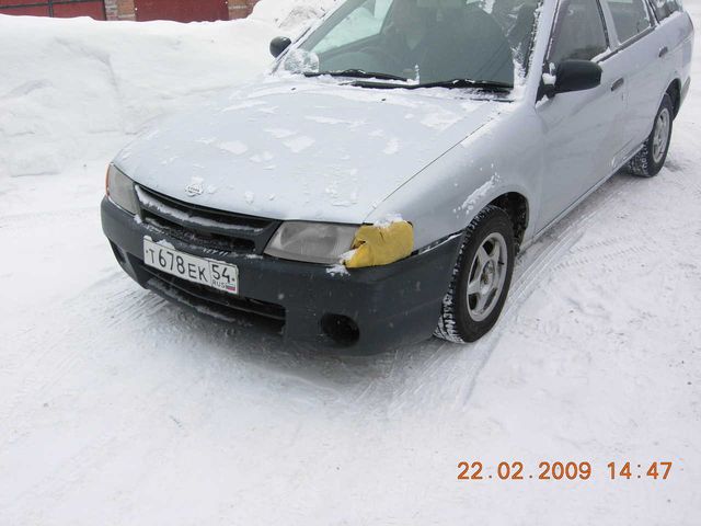 2000 Nissan AD Van
