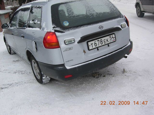 2000 Nissan AD Van