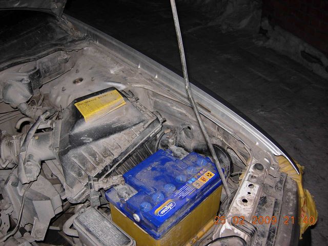 2000 Nissan AD Van