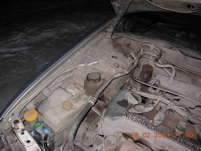 2000 Nissan AD Van