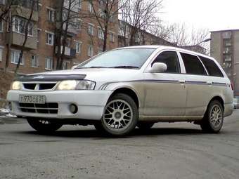 2000 Nissan AD Van