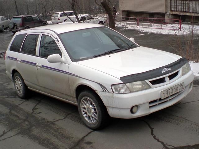 2000 Nissan AD Van