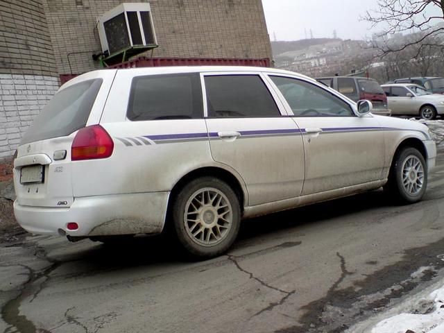 2000 Nissan AD Van