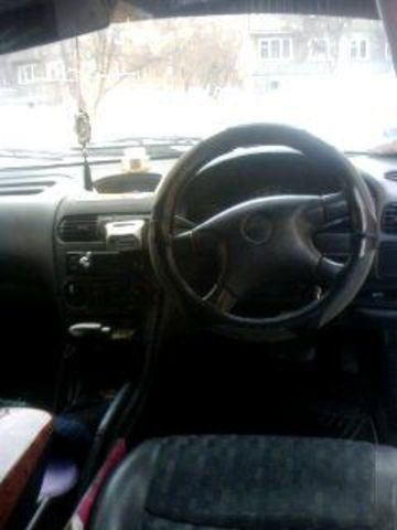 2000 Nissan AD Van