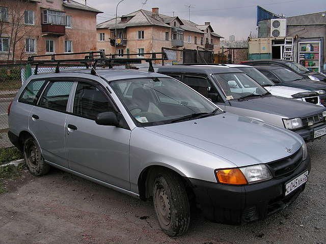 2000 Nissan AD Van