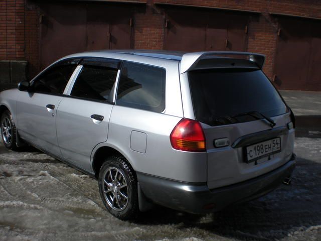 2000 Nissan AD Van