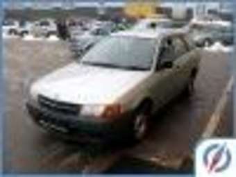 2000 Nissan AD Van Photos