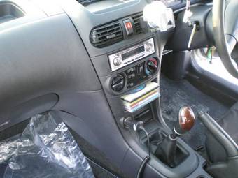 2000 Nissan AD Van Pictures