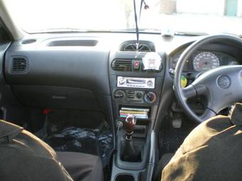 2000 Nissan AD Van Photos