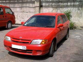 2000 Nissan AD Van Photos
