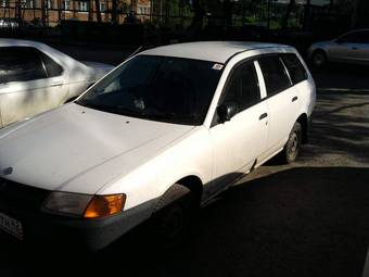 2000 Nissan AD Van Photos