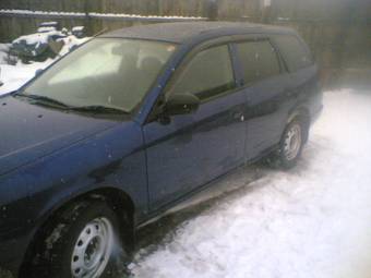 2000 Nissan AD Van Images