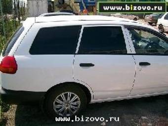 2000 Nissan AD Van Photos