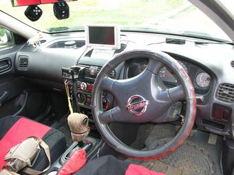 2000 Nissan AD Van Pictures