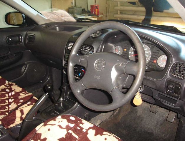2001 Nissan AD Van