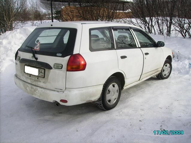 2001 Nissan AD Van