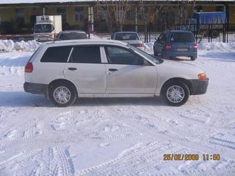 2001 Nissan AD Van Pictures