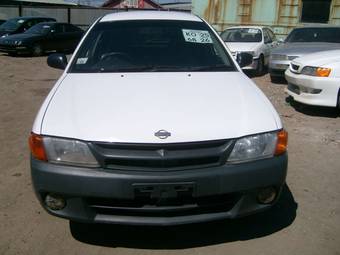 2001 Nissan AD Van Pictures