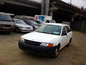 2001 Nissan AD Van Pictures