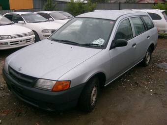2001 Nissan AD Van Pictures
