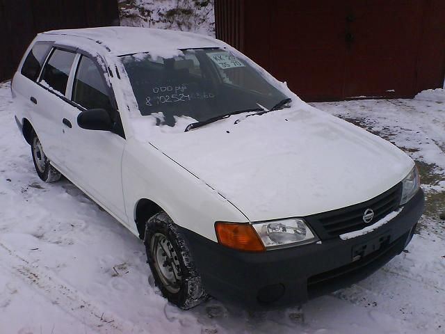 2002 Nissan AD Van