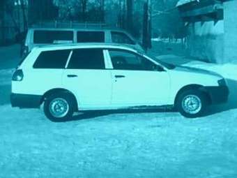 2002 Nissan AD Van Photos