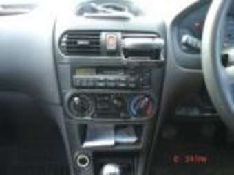 2002 Nissan AD Van Photos