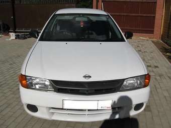 2002 Nissan AD Van Pics