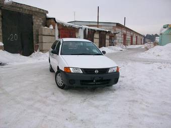 2002 Nissan AD Van Photos