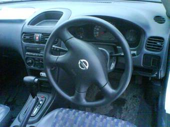2002 Nissan AD Van Pictures