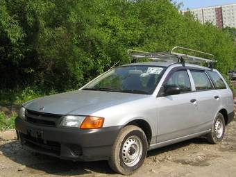 2002 Nissan AD Van Pictures