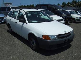 2002 Nissan AD Van Photos