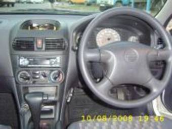 2002 Nissan AD Van Photos