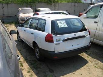 2002 Nissan AD Van Photos