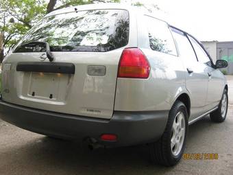 2002 Nissan AD Van Photos