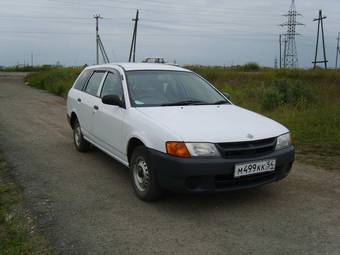2002 Nissan AD Van Pictures