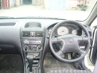 2002 Nissan AD Van Pictures