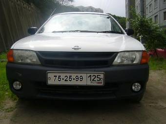 2002 Nissan AD Van Pictures
