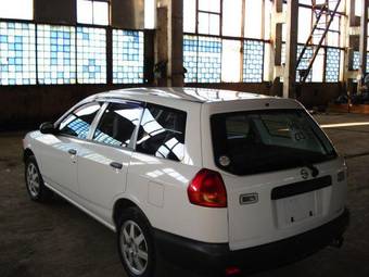 2002 Nissan AD Van Pictures