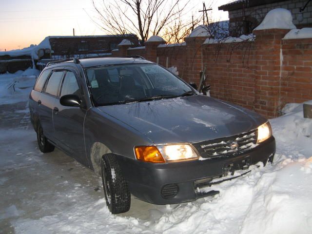 2003 Nissan AD Van