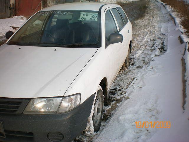 2003 Nissan AD Van