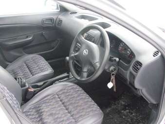 2003 Nissan AD Van Pictures